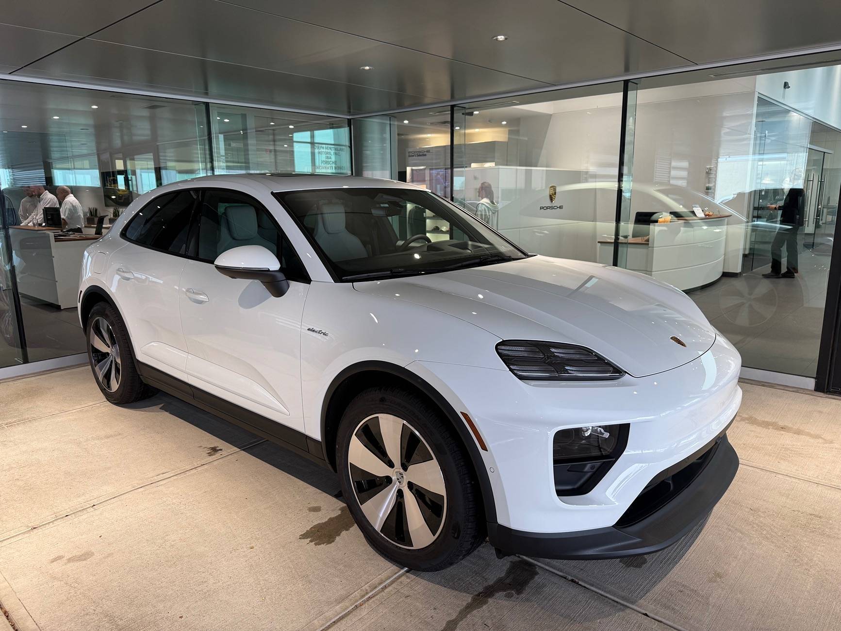 Electric Macan EV Macan 4 EV Detailed Review: 3 Days After Delivery 1727617946898-ze-