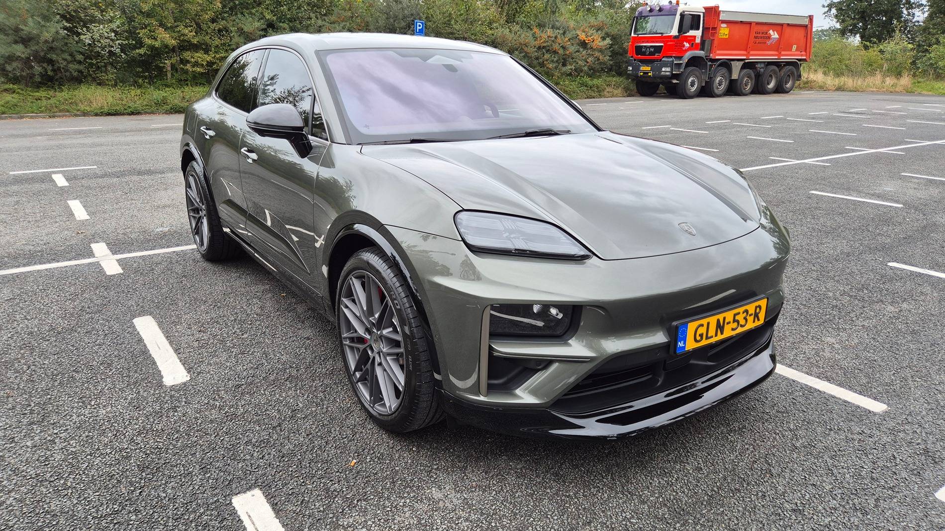 Electric Macan EV Random daily Macan EV photos - post yours! 🤳 20240925_112051