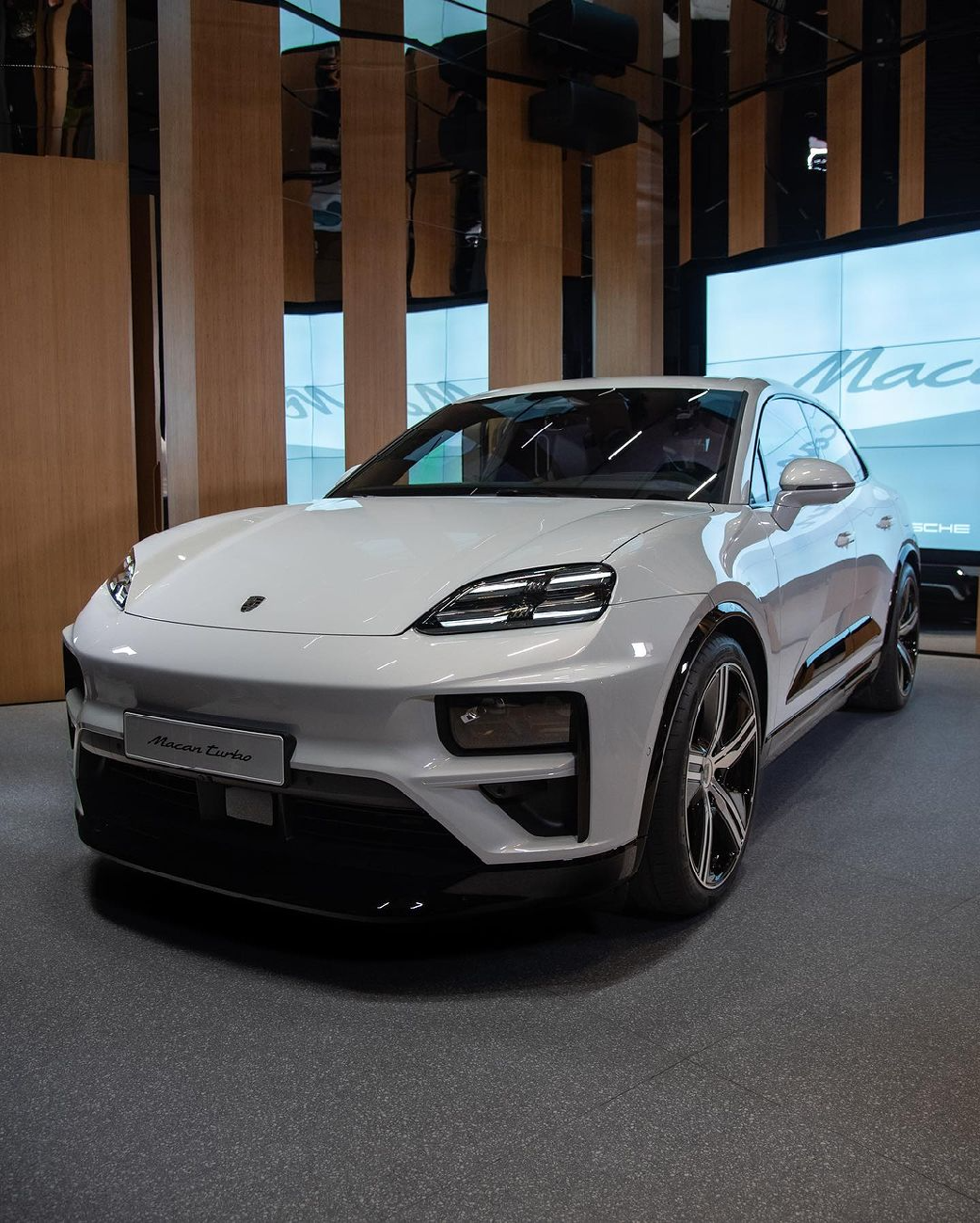 Electric Macan EV ICE GREY Macan EV Photos Thread 2025 Macan EV Ice Grey5