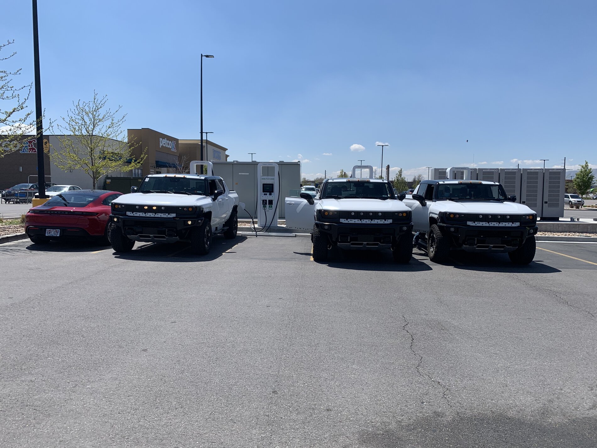 Electric Macan EV Spanish Fork EA chargers and a group of 3 test Hummer EV’ 3BA74599-6968-41E5-A57D-E3E2A8372B87