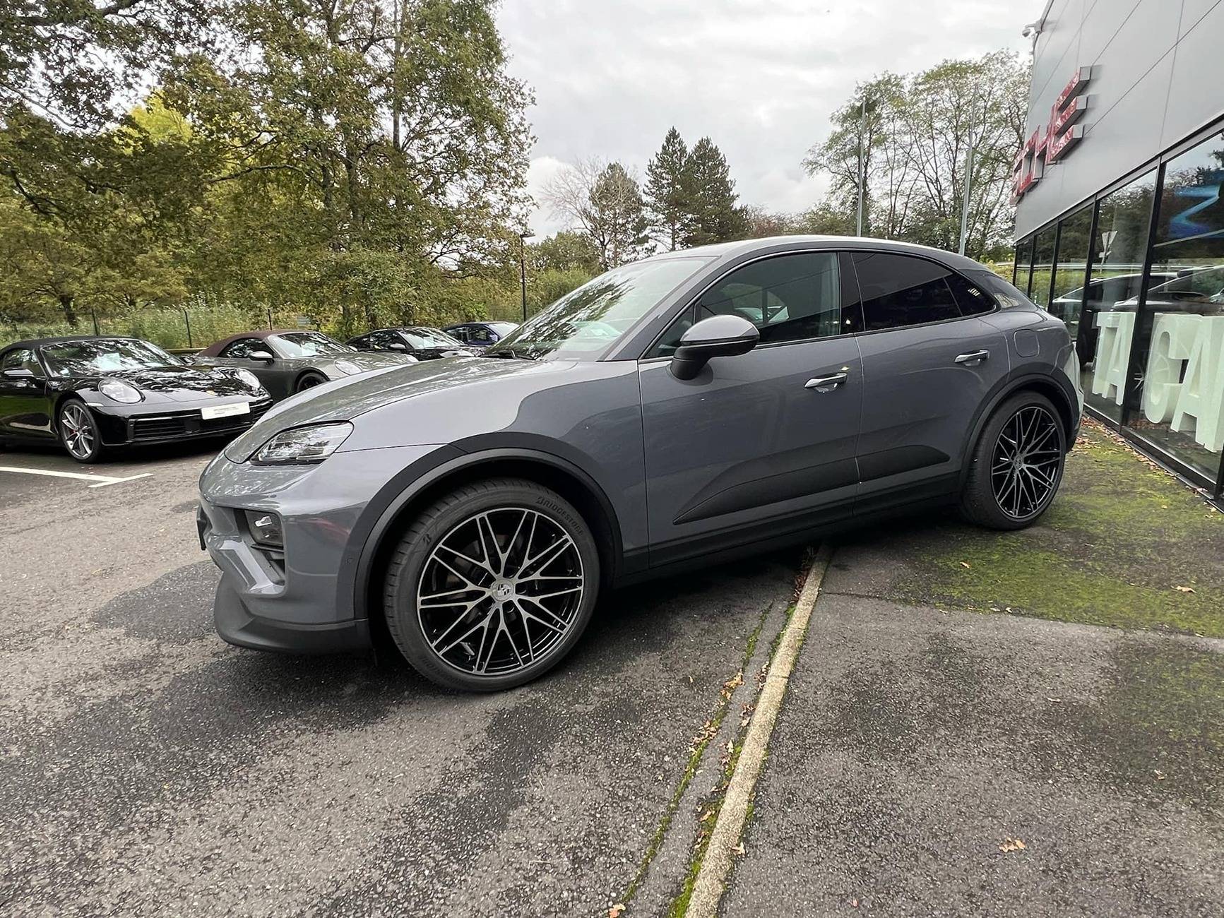 Electric Macan EV Macan 4S and/or Slate Grey Neo first ETA? 464755892_1312449496831663_5032670952288314672_n