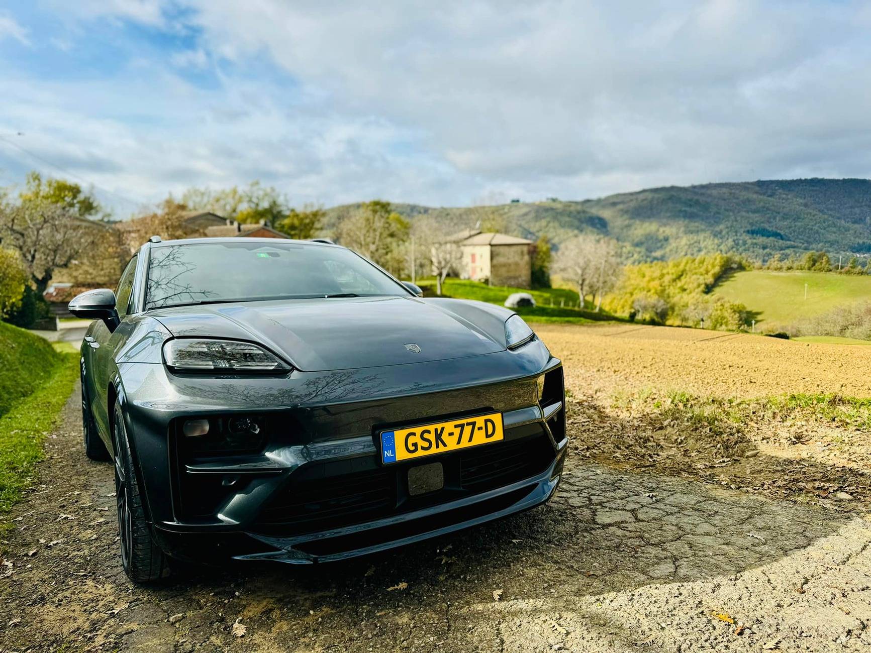 Electric Macan EV Random daily Macan EV photos - post yours! 🤳 466974483_3757396211144118_4348017406209565788_n