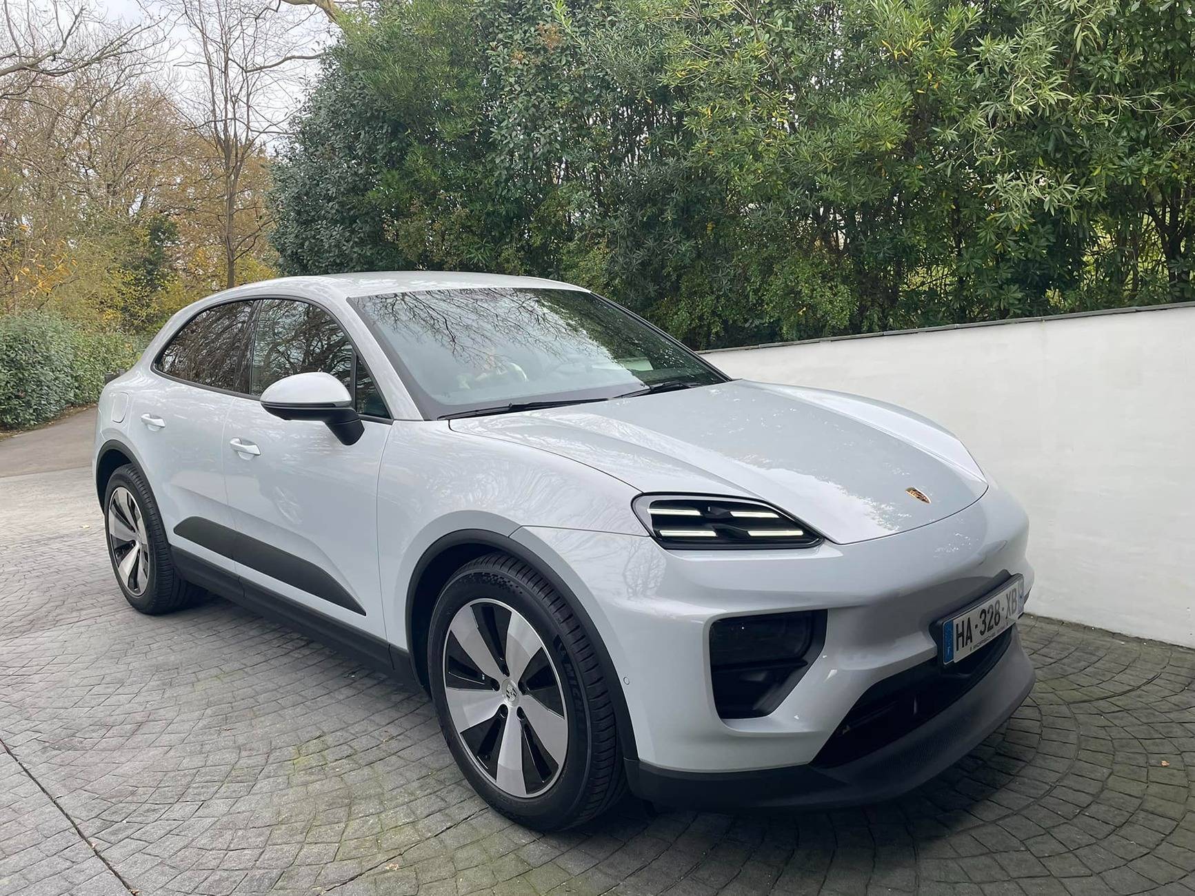 Electric Macan EV ICE GREY Macan EV Photos Thread 471142125_10230629462338073_3188426038984295918_n