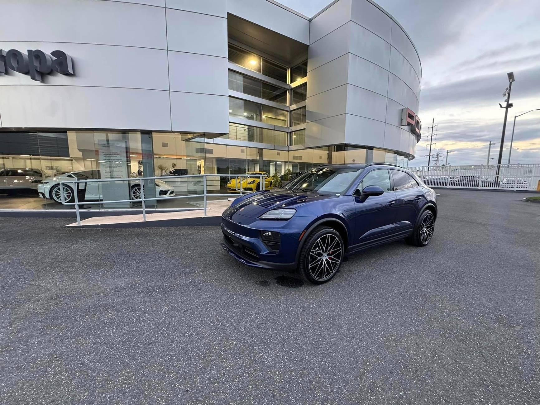 Electric Macan EV GENTIAN BLUE Macan EV Photos 474673081_10162676497716449_1980905909657174534_n