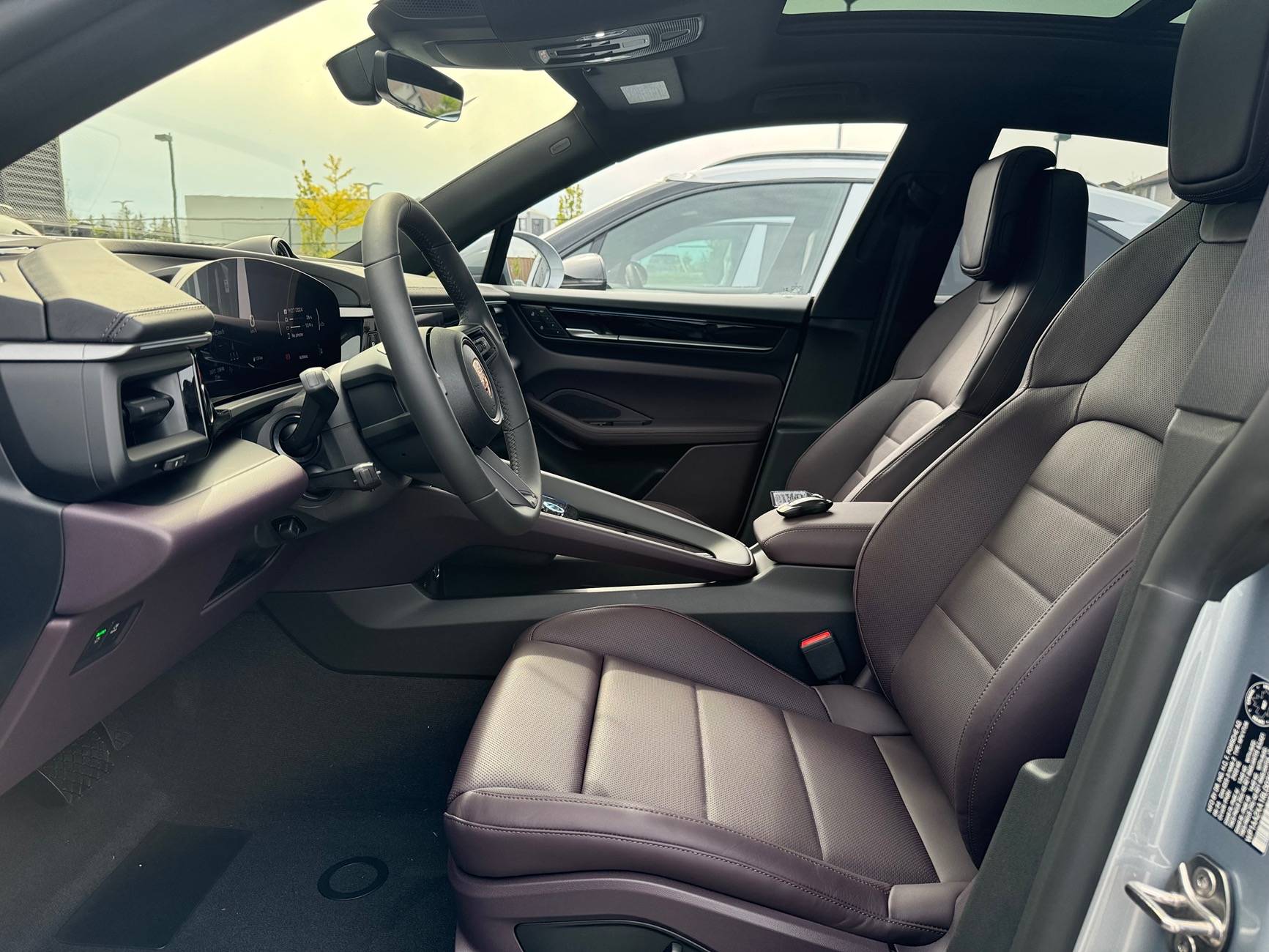 Electric Macan EV Dolomite Silver with Bramble (Blackberry) leather interior Macan 4 EV delivered 4E787A49-D2AD-41D3-BF83-FA8BDB501521