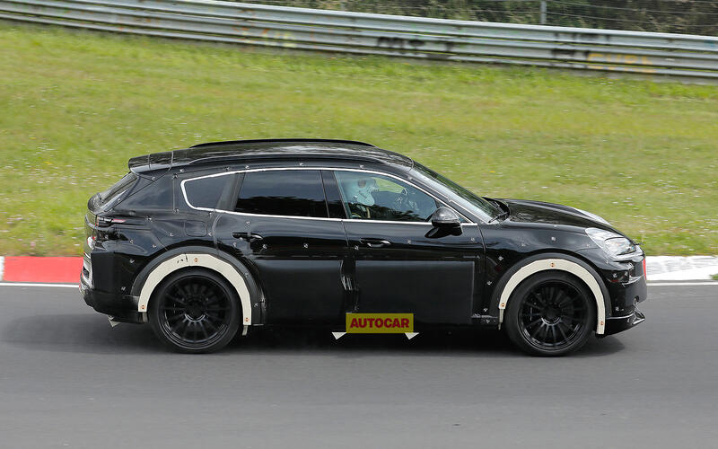 Macan EV Cayenne EV spotted at Nürburgring _sb14636_0