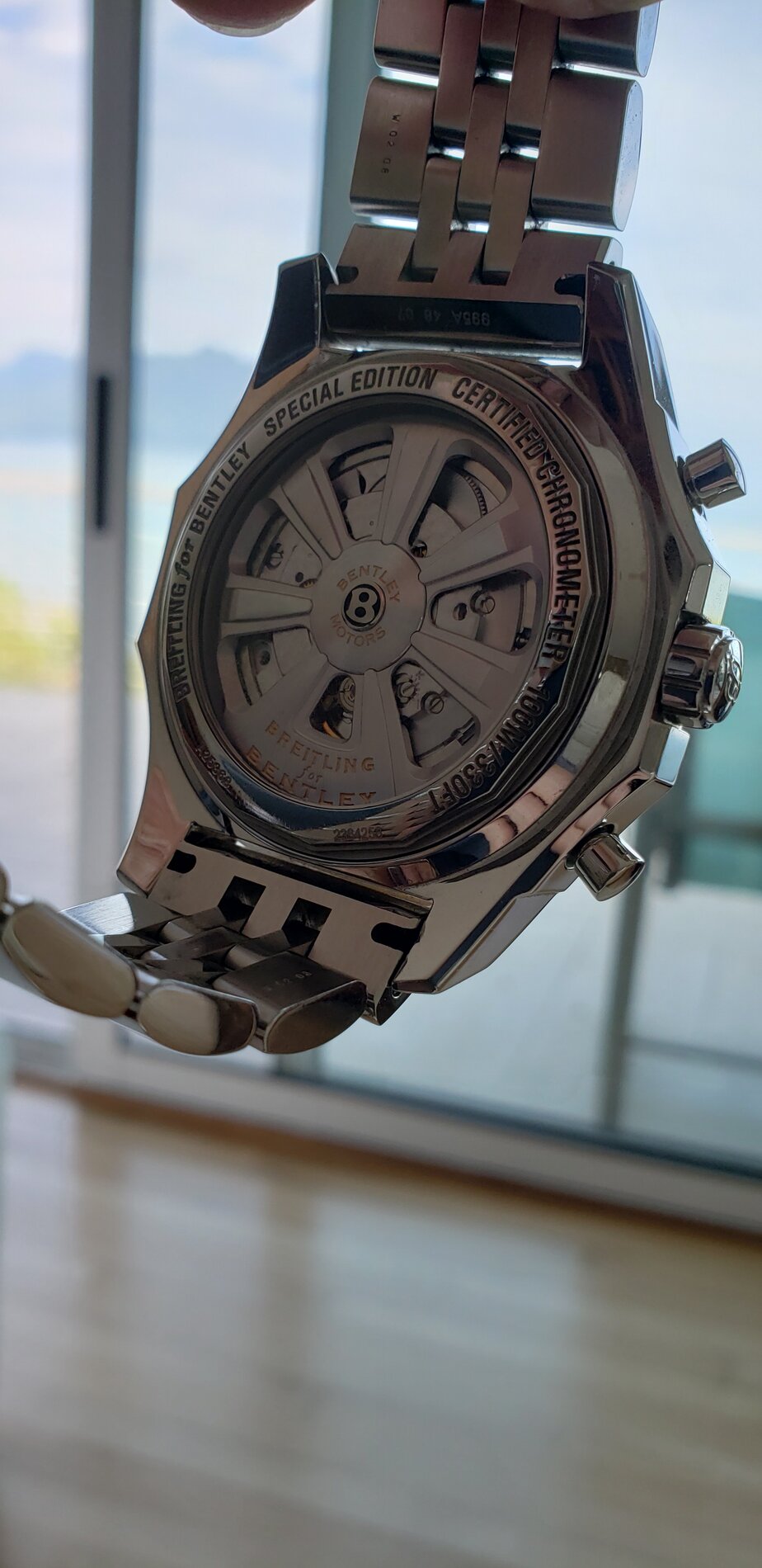 Macan EV Watch collectors - let's talk watches here! Breitling Back