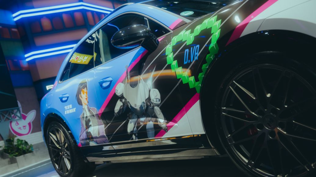 Electric Macan EV Wrapped Macan Electric EV for Overwatch 2 Promotion at Gamescon 2024 BSZ07584