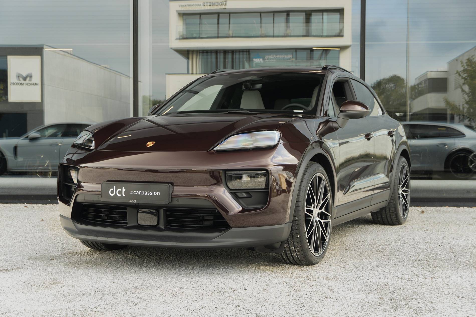 Electric Macan EV COPPER RUBY Macan EV Photos Thread copper ruby metallic chalk interior porsche macan 4 ev