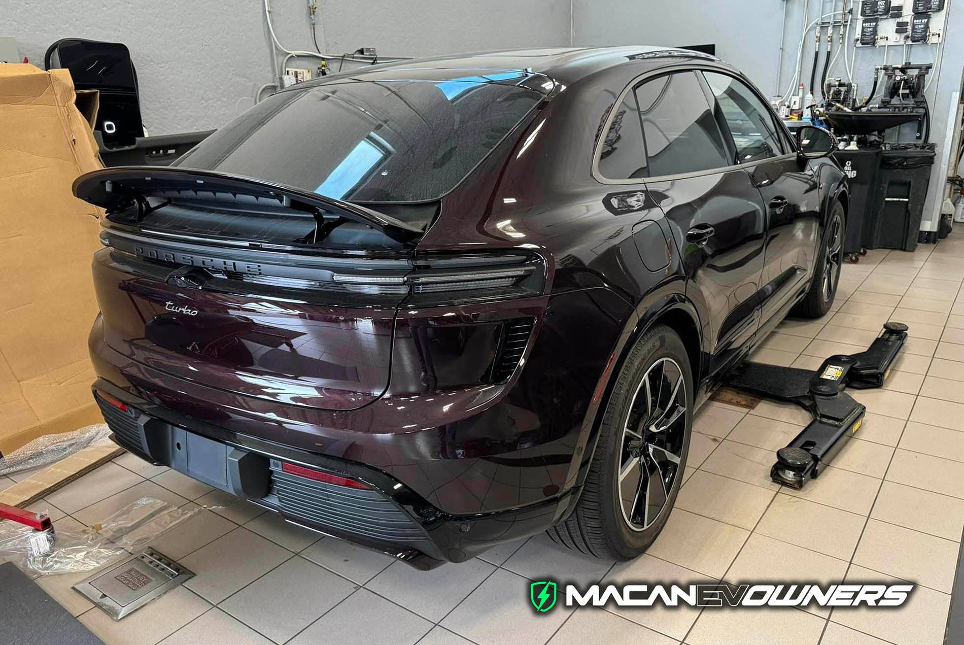 Macan EV COPPER RUBY Macan EV Photos Thread copper ruby metallic macan turbo ev 1