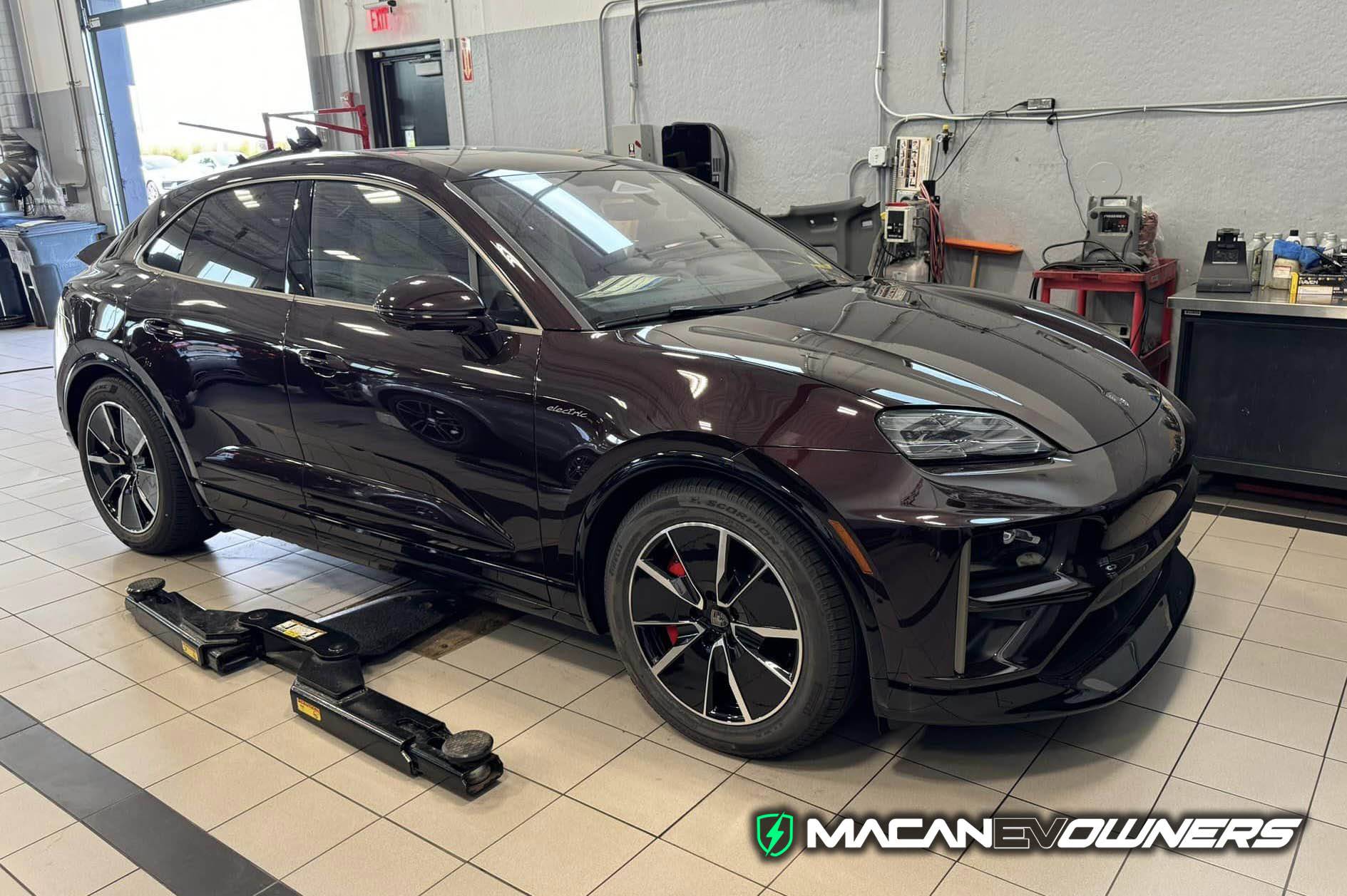 Macan EV COPPER RUBY Macan EV Photos Thread copper ruby metallic macan turbo ev