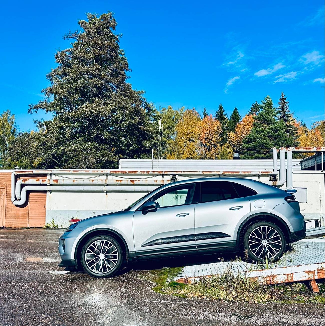 Electric Macan EV Random daily Macan EV photos - post yours! 🤳 Dolomite Silver Macan EV