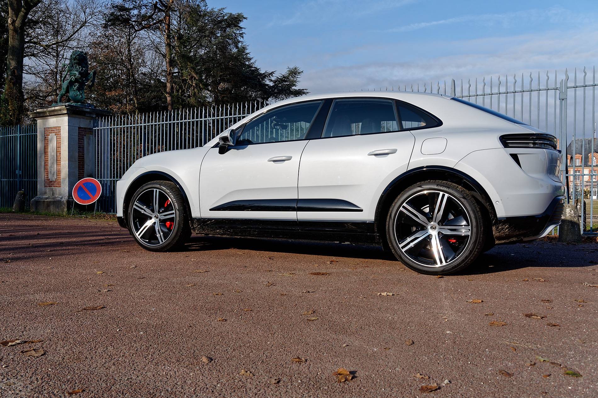 Electric Macan EV ICE GREY Macan EV Photos Thread DSC09312_DxO