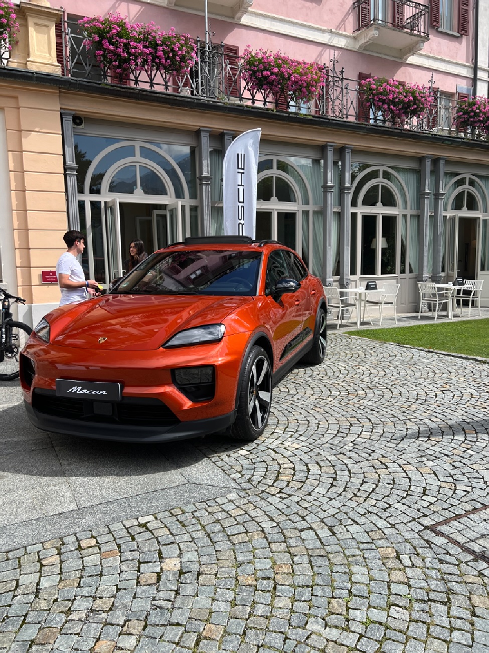 Electric Macan EV PAPAYA Macan EV Photos Thread Electric Macan 4 EV Papaya Color 3