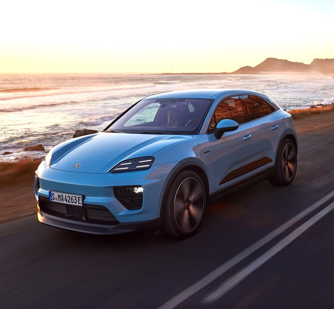 Macan EV FROZEN BLUE Macan EV Photos Thread Frozen Blue Electric Porsche Macan EV Color