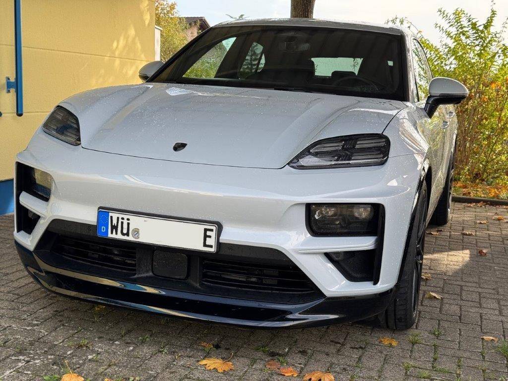 Electric Macan EV Macan 4S vs Taycan ST 4S -- my impressions & review HERBST