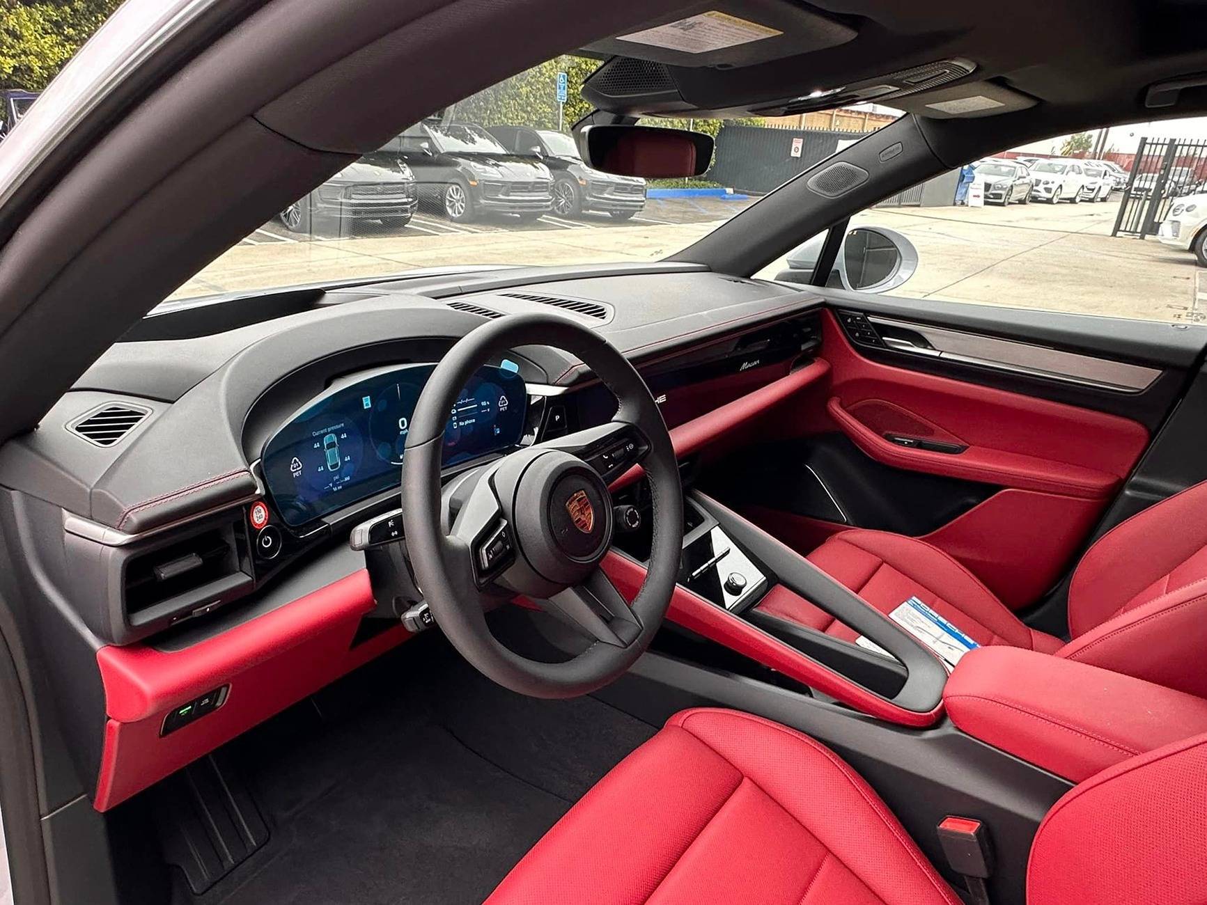 Electric Macan EV 🎨 Interior: BLACK / BORDEAUX RED Photos ice grey bordeaux red interior macan ev 1