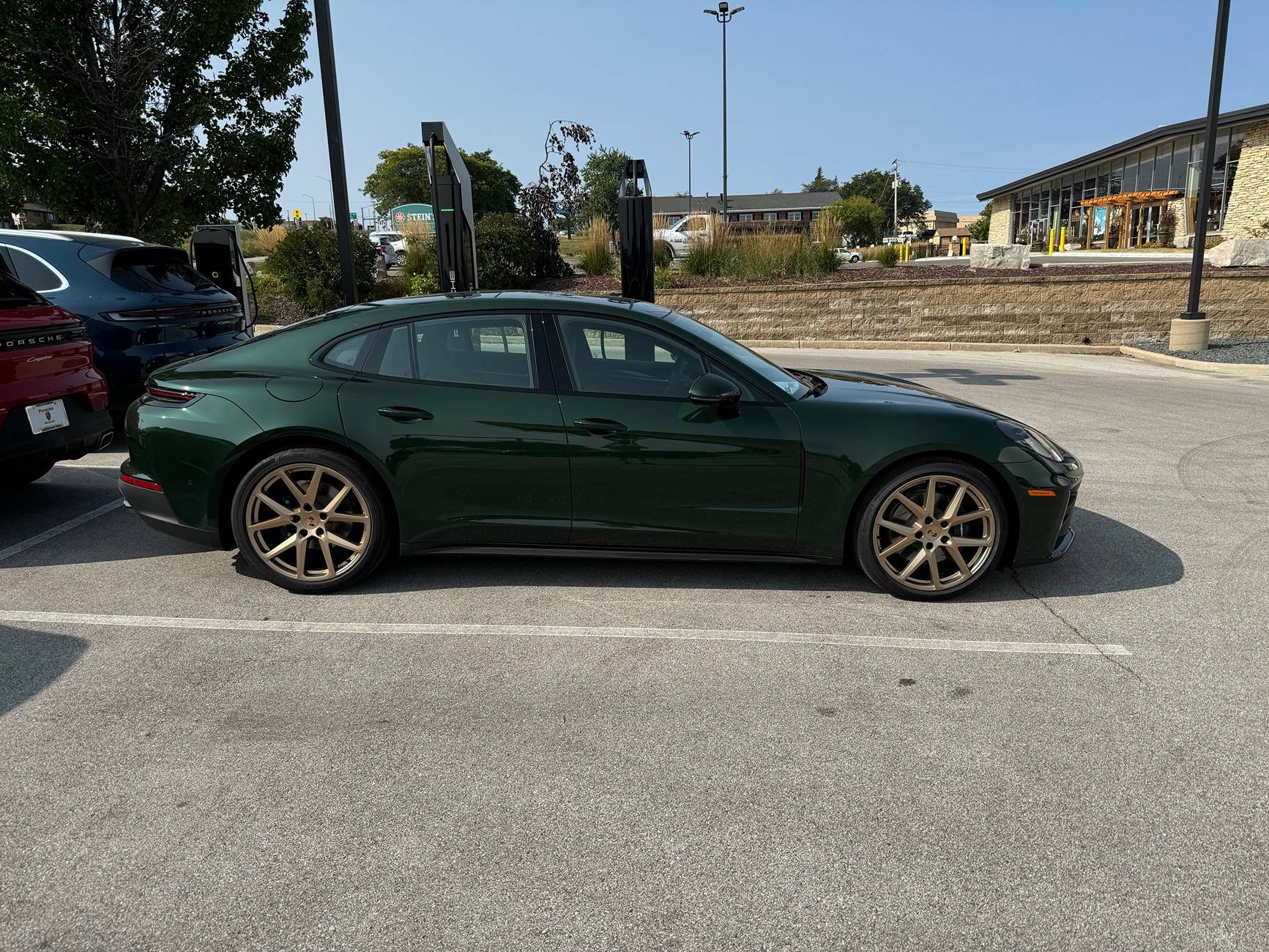 Electric Macan EV OAK GREEN Macan EV Photos Thread IMG_0496