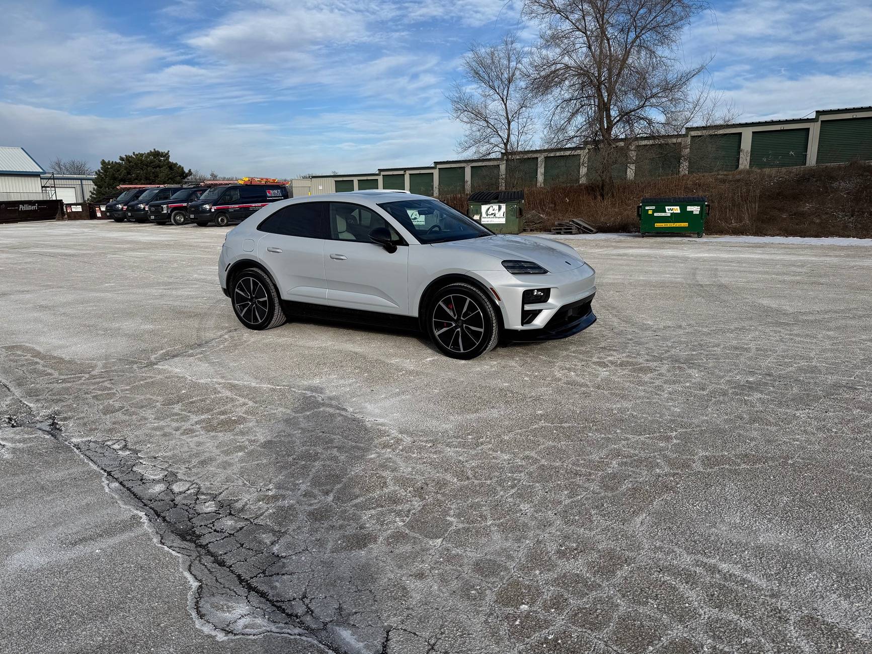 Electric Macan EV My new Ice Grey Turbo Macan EV IMG_0542