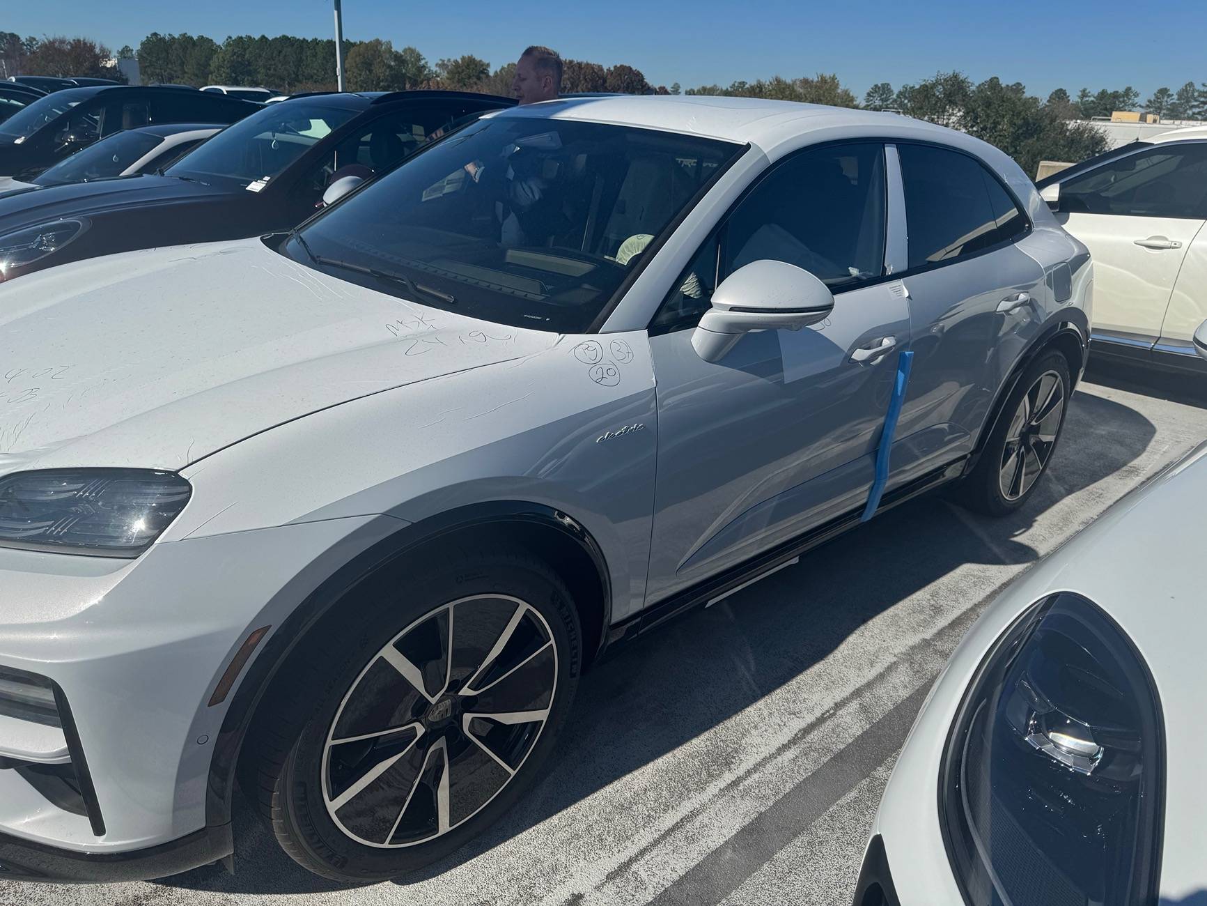 Electric Macan EV Are you keeping the badges? IMG_0555