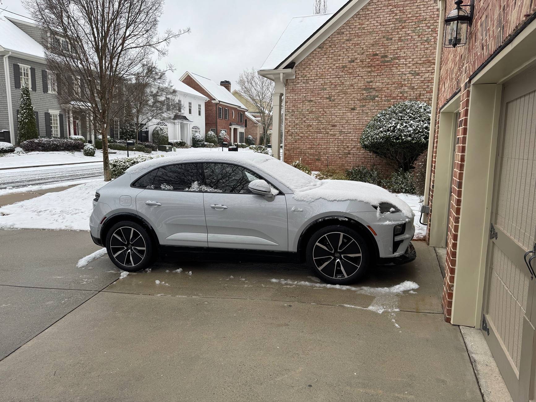 Electric Macan EV ICE GREY Macan EV Photos Thread IMG_0712