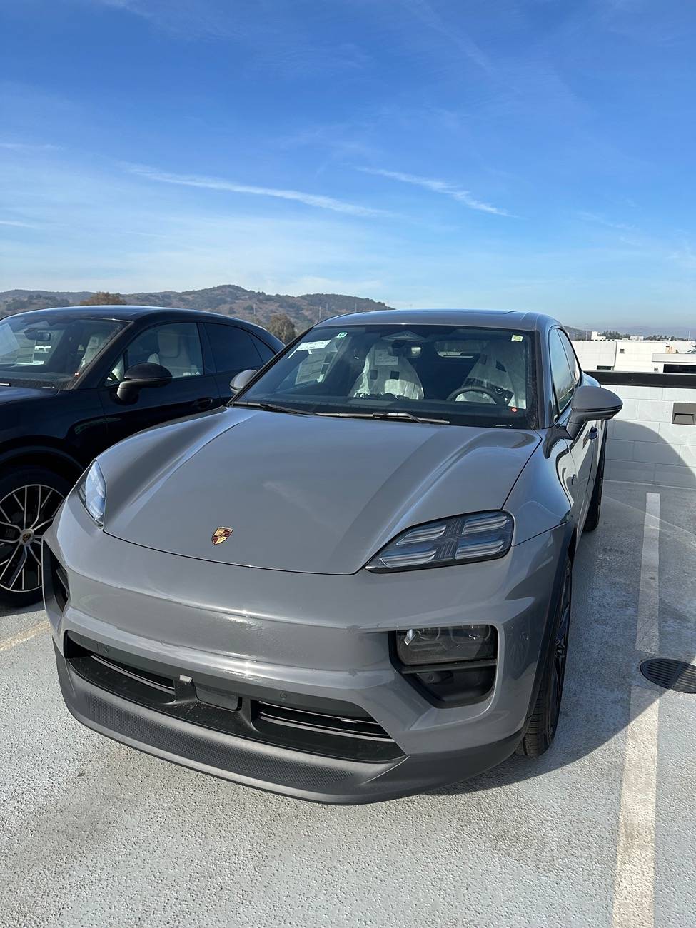 Electric Macan EV Change rear "PORSCHE" lettering to black from Glacier Blue IMG_0907