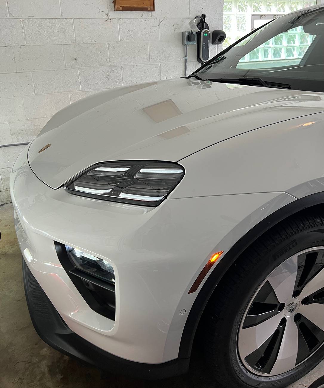 Electric Macan EV Delivery Day: First Impressions of White Macan 4 EV IMG_1427