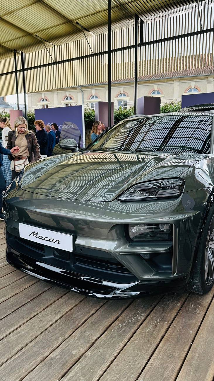 Electric Macan EV AVENTURINE GREEN Macan EV Photos Thread IMG_2153