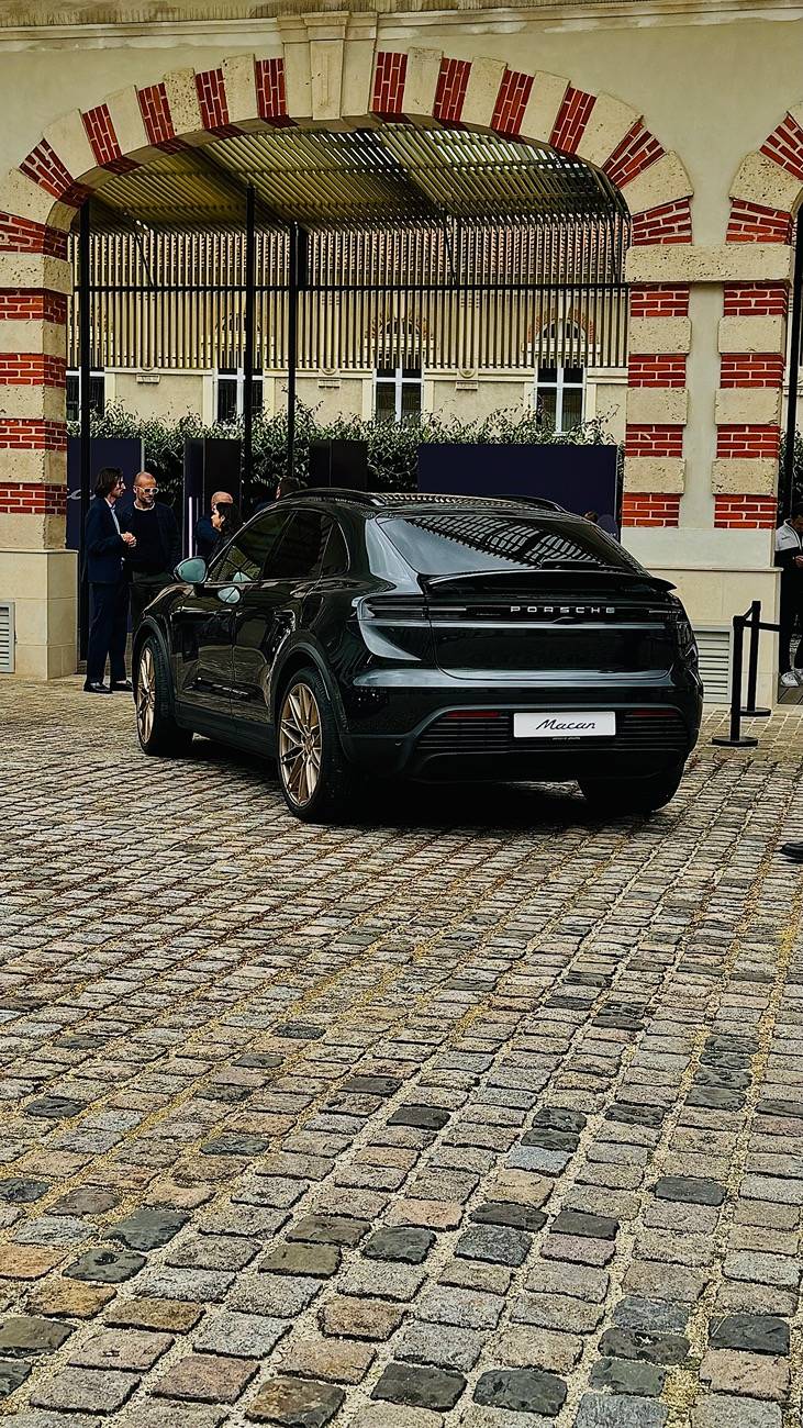 Electric Macan EV AVENTURINE GREEN Macan EV Photos Thread IMG_2167