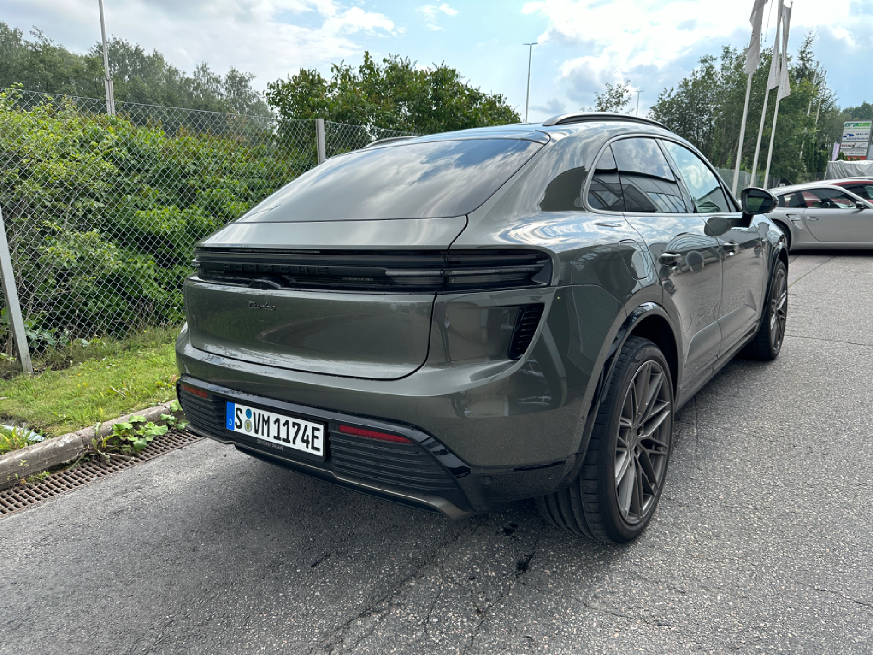 Macan EV My 2025 Macan Turbo EV Test Drive Impressions / Review IMG_2285