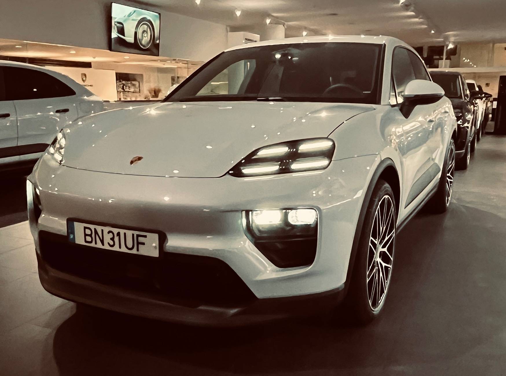 Electric Macan EV ICE GREY Macan EV Photos Thread IMG_2438