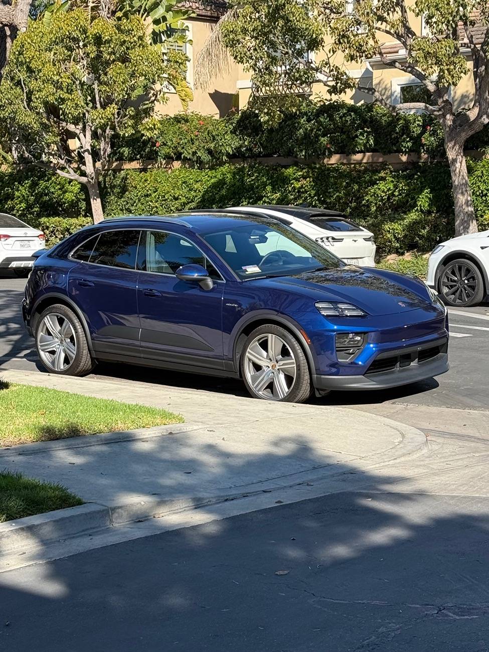 Electric Macan EV Macan Turbo in for service Macan 4 loaner, my experience IMG_3980