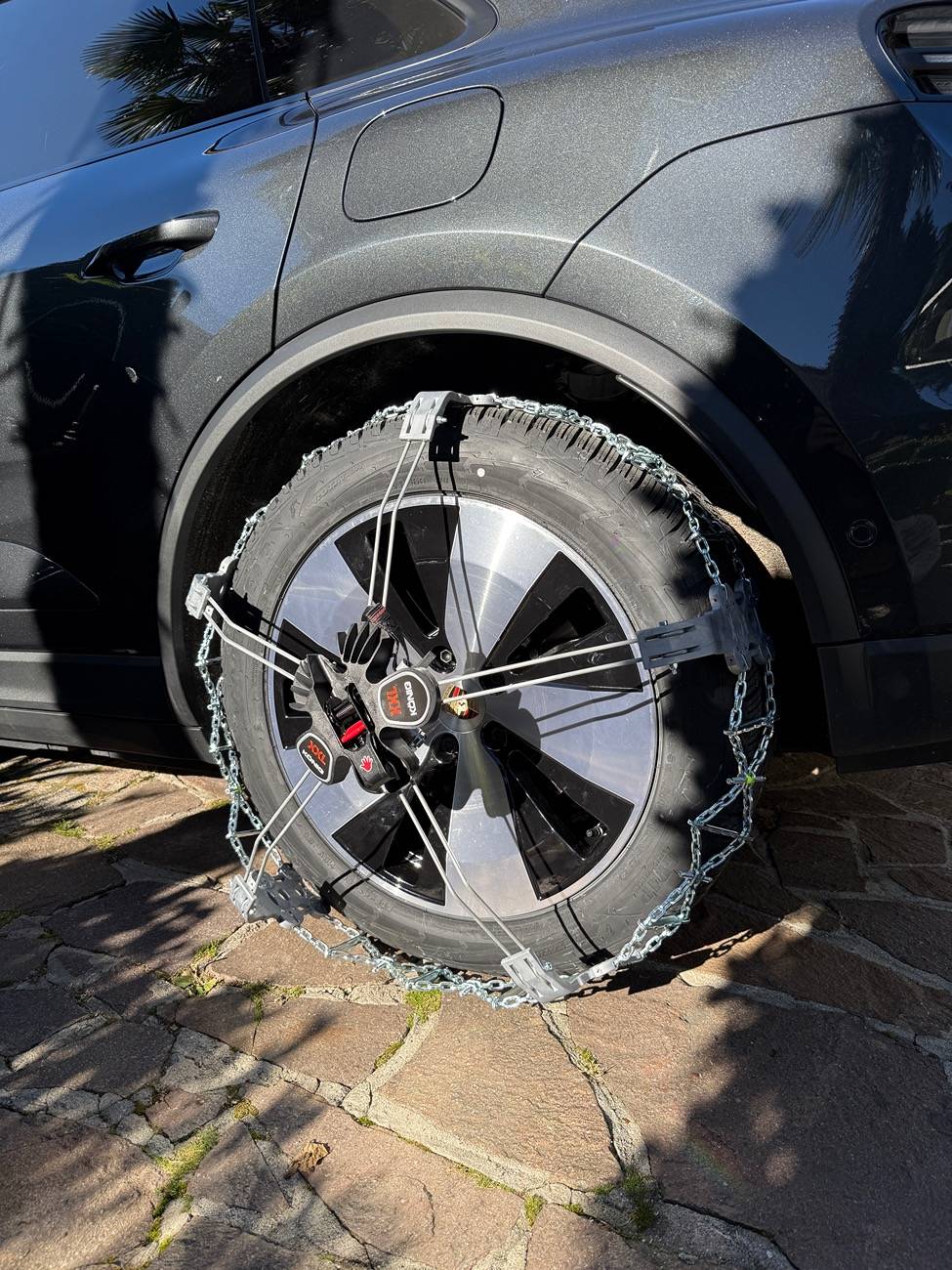 Electric Macan EV Winter tires mounted on Porsche Macan 4 EV 20” wheels IMG_5601