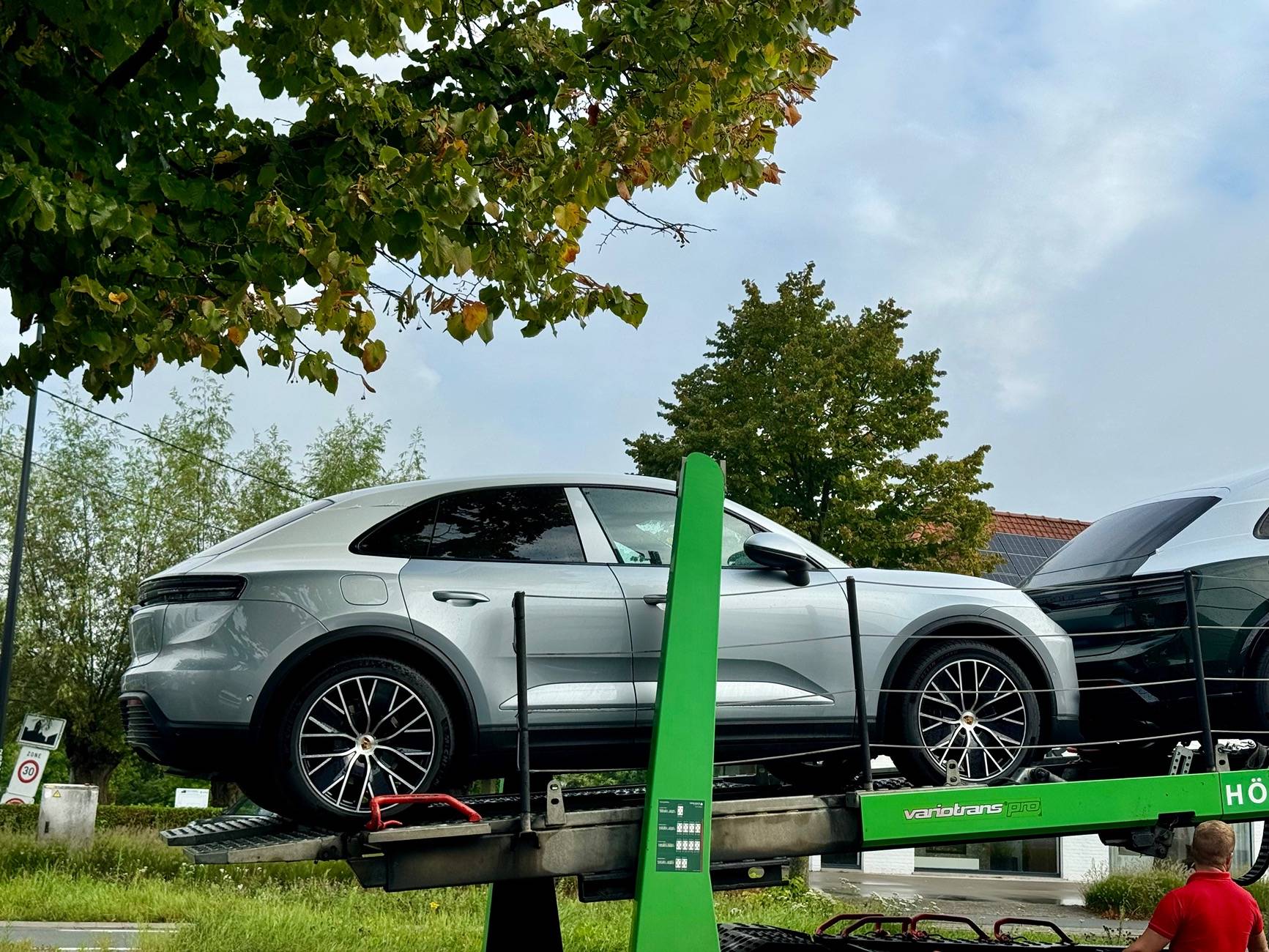 Macan EV New Macan 4 and Turbo EV delivery to local dealer (photos) IMG_5940