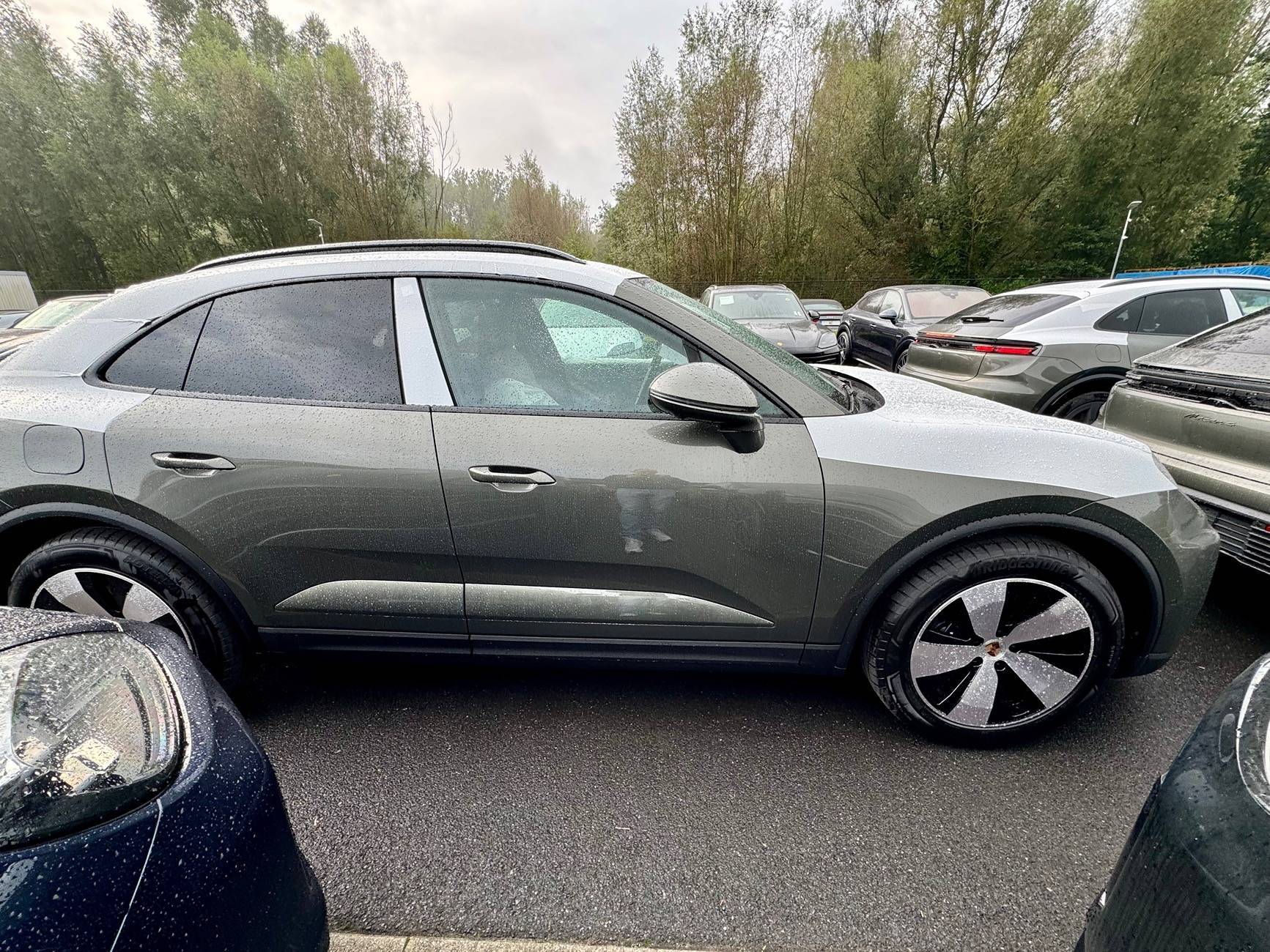 Electric Macan EV Picture of Macan EV with 20" inch Macan S alloy wheels, CANT FIND! IMG_5947