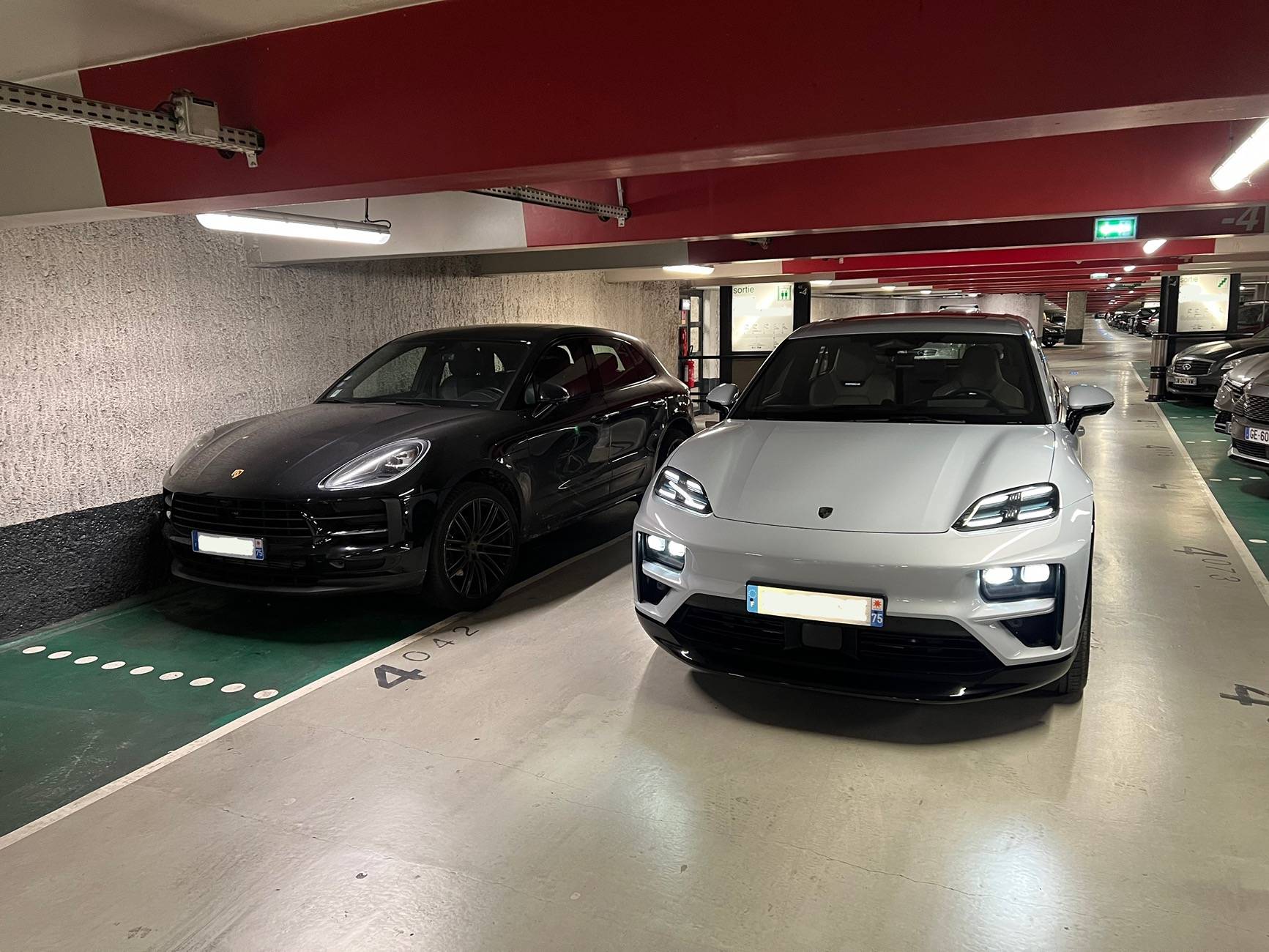 Electric Macan EV Macan EV Turbo Ice Gray Delivered and WOW 🤩 IMG_6474