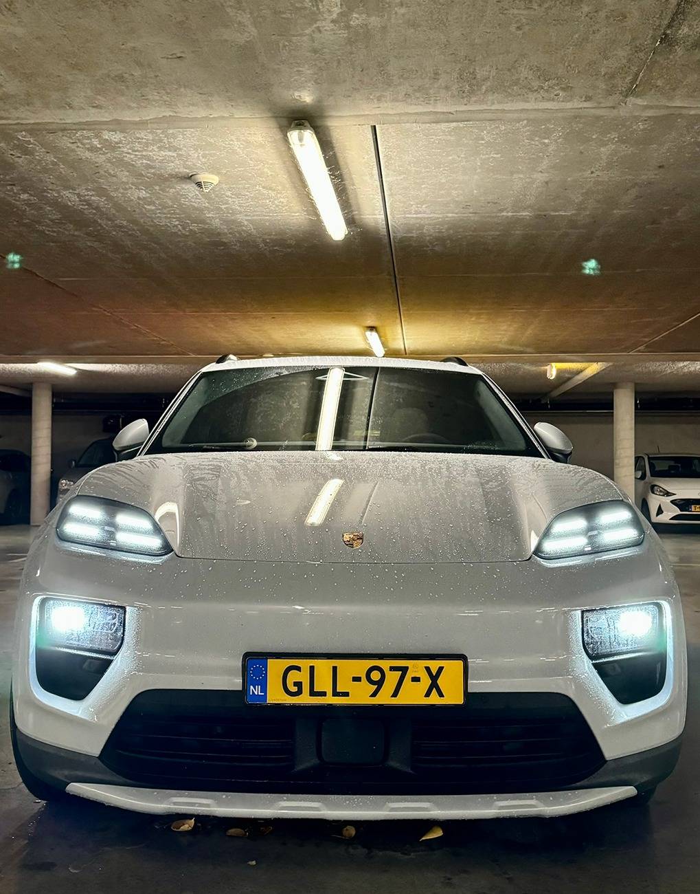 Electric Macan EV New Macan 4 EV delivery - Netherlands - Ice Gray Metallic - Offroad Pack. First Consumption Figures IMG_7769.JPEG