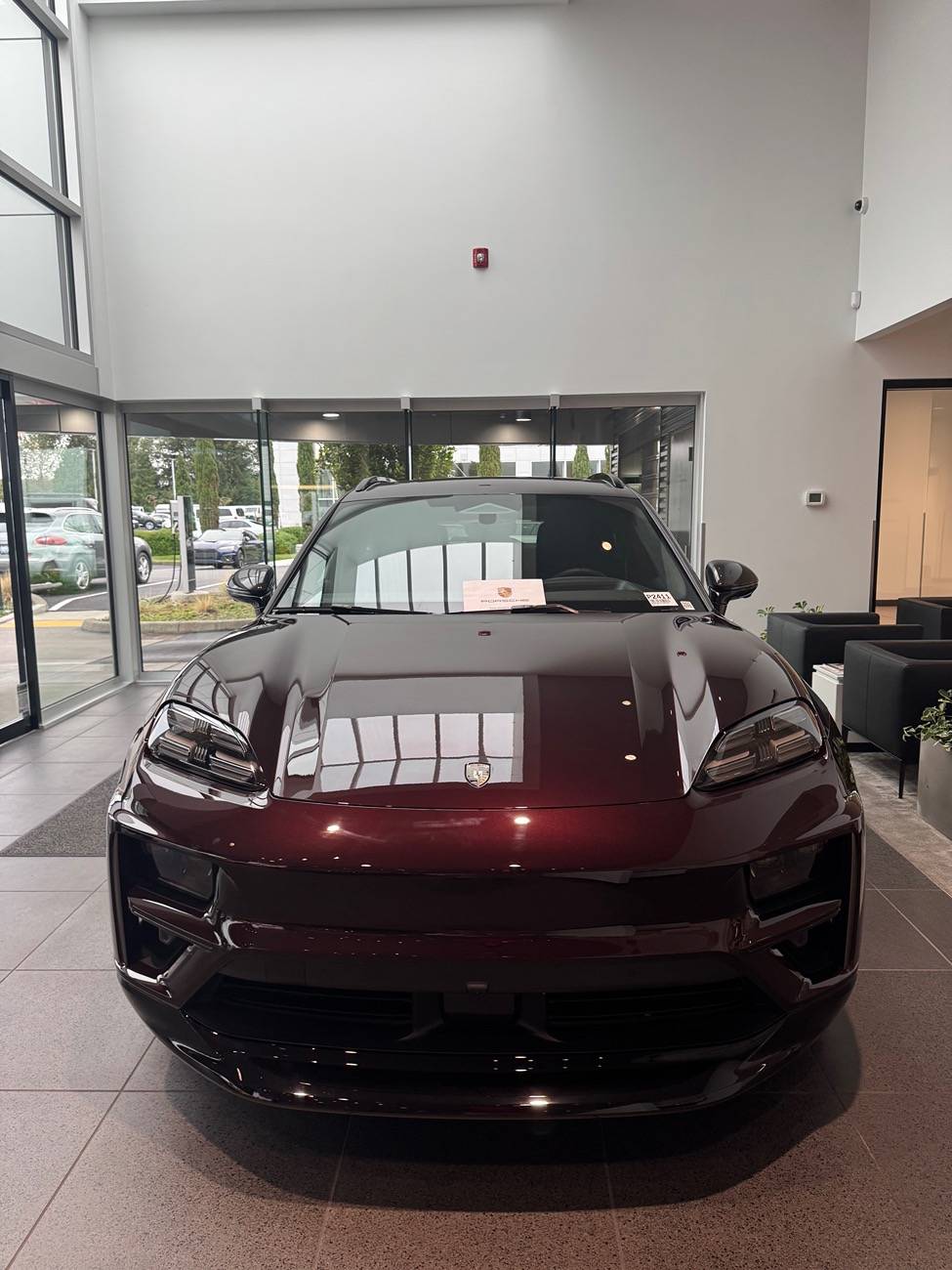 Electric Macan EV Photos: Carbon Fiber Wheels / Side Blades on Macan EV in Copper Ruby Metallic 🤩 IMG_7854