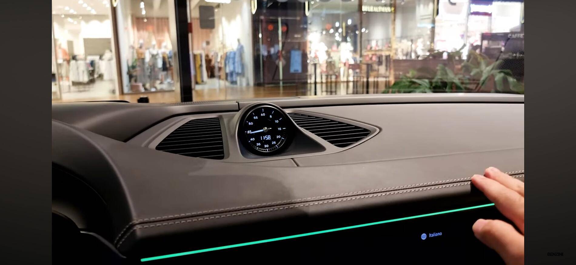 Macan EV Leather package vs interior (dashboard material?) IMG_9353