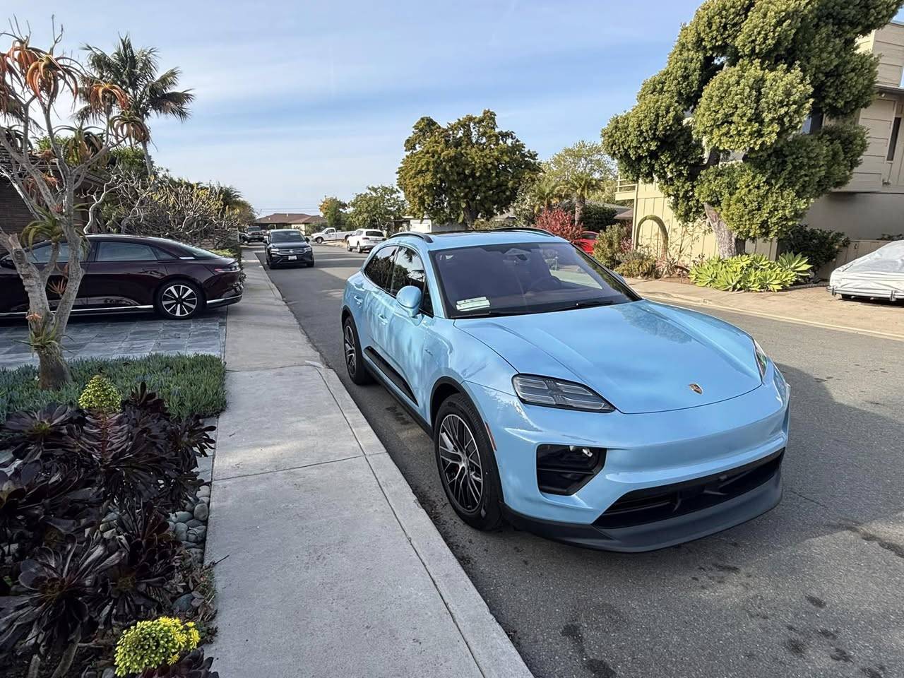 Electric Macan EV FROZEN BLUE Macan EV Photos Thread Macan EV Frozen Blue w: Truffle Brown interior 2