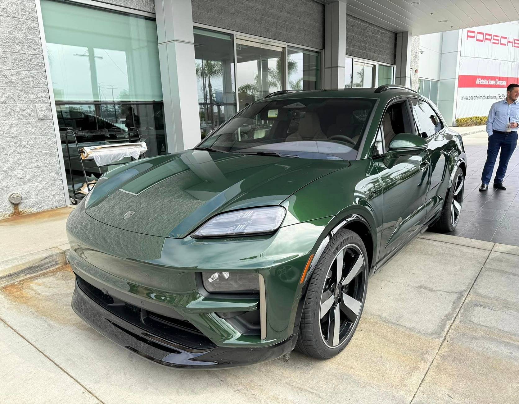 Macan EV OAK GREEN Macan EV Photos Thread oak green 2024 macan turbo ev electric limestone beiege interior 1