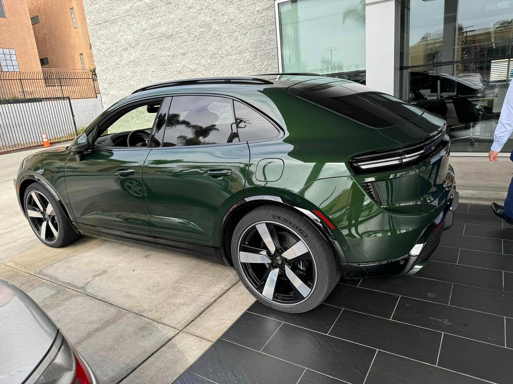 Electric Macan EV OAK GREEN Macan EV Photos Thread oak green 2024 macan turbo ev electric limestone beiege interior 3