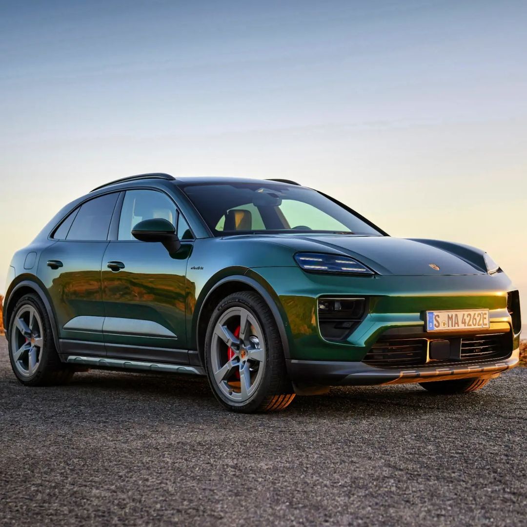 Macan EV OAK GREEN Macan EV Photos Thread Oak Green Electric Macan EV Electric