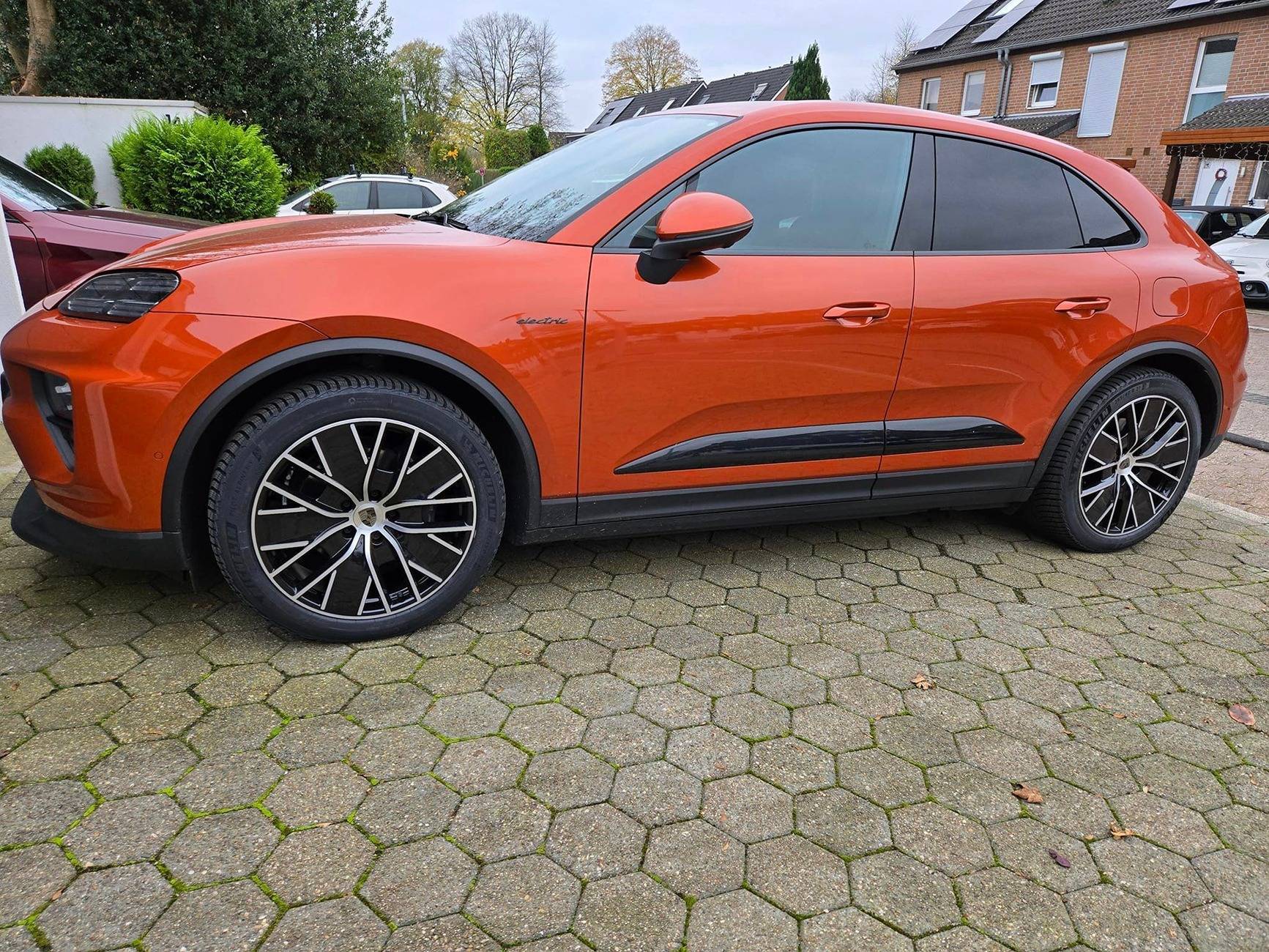 Electric Macan EV PAPAYA Macan EV Photos Thread ounted-on-21-22-macan-design-wheels-macan-ev-1-