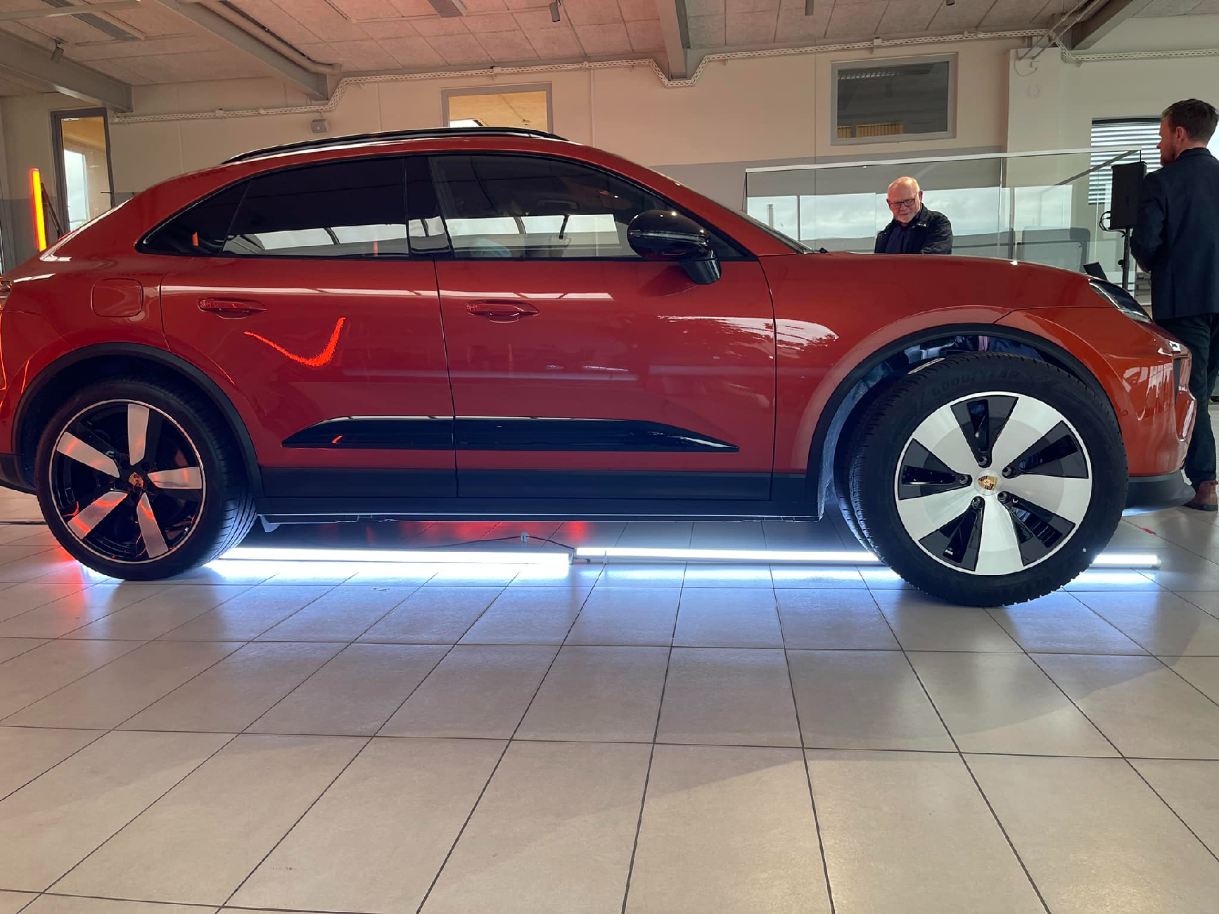 Electric Macan EV PAPAYA Macan EV Photos Thread Papaya color electric Macan EV 6