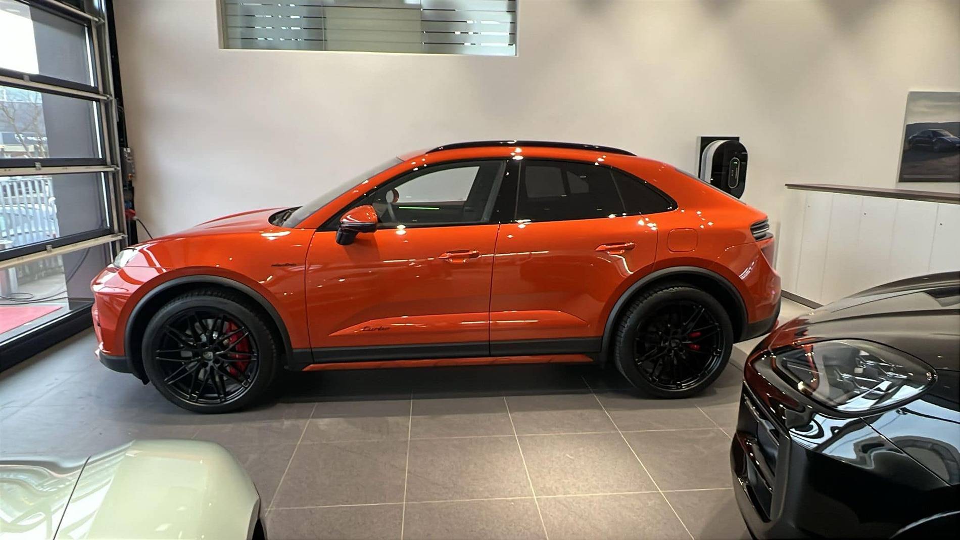 Electric Macan EV PAPAYA Macan EV Photos Thread Papaya Macan Turbo EV black wheels 2