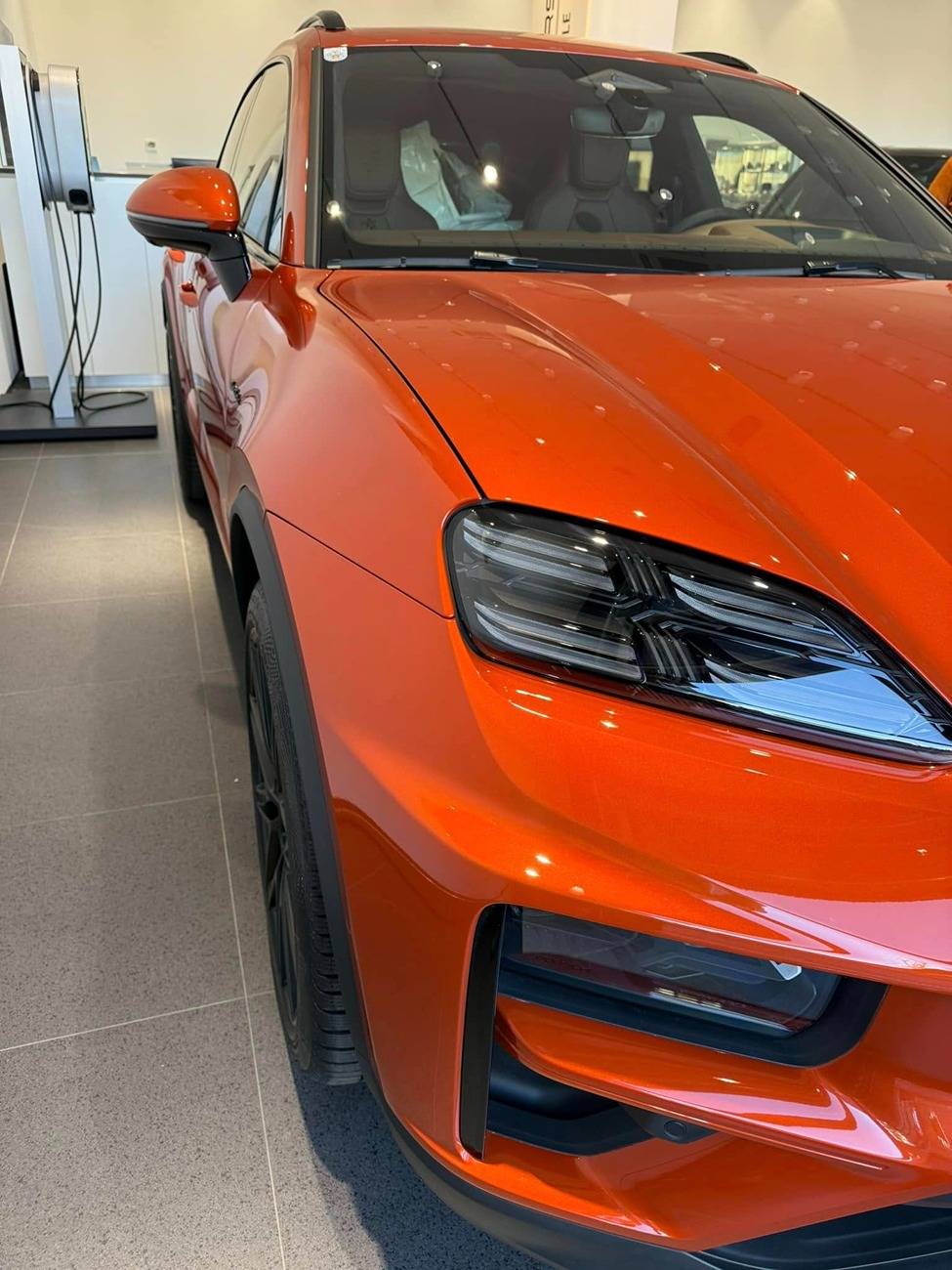 Electric Macan EV PAPAYA Macan EV Photos Thread Papaya Macan Turbo EV black wheels 5