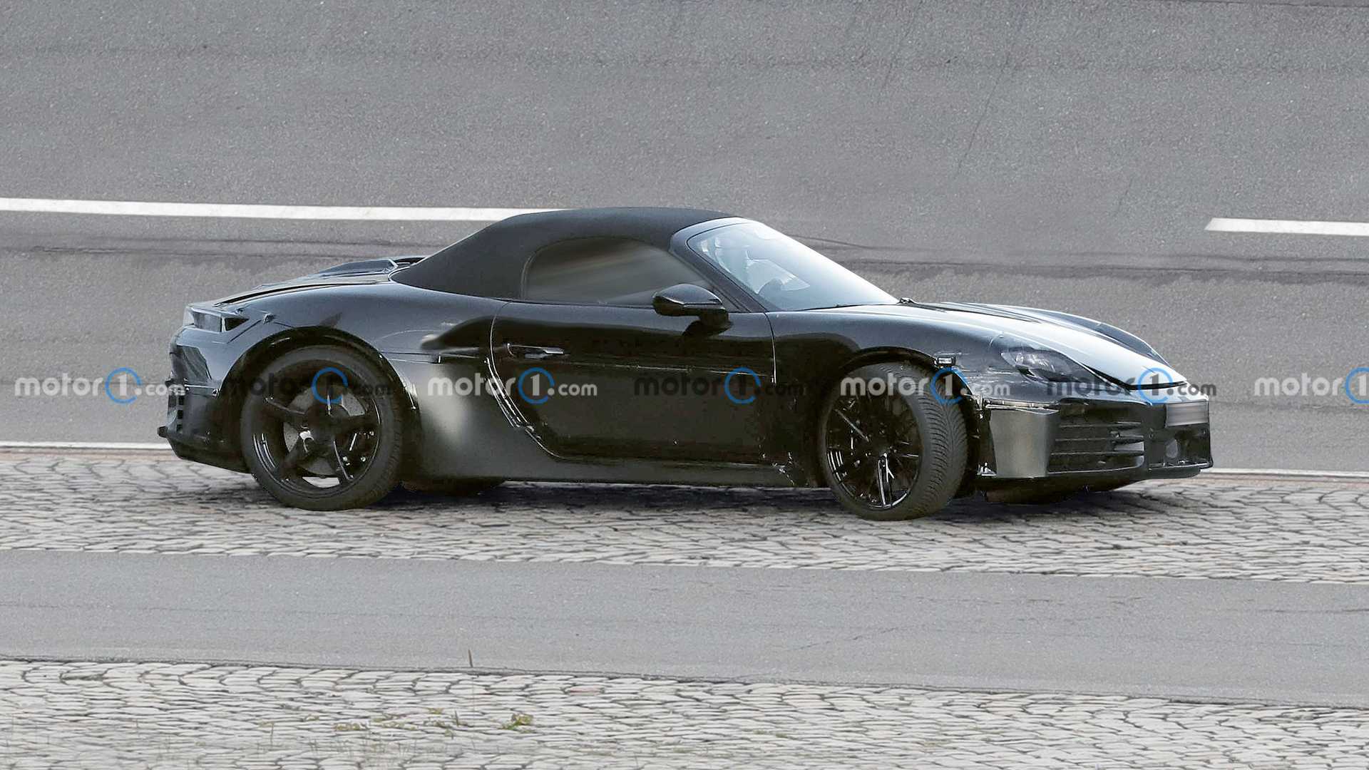 Electric Macan EV Porsche 718 / 983 Boxster / Cayman EV Sports Car Announced For 2025 Launch porsche-718-boxster-ev-side-view-spy-phojto-1