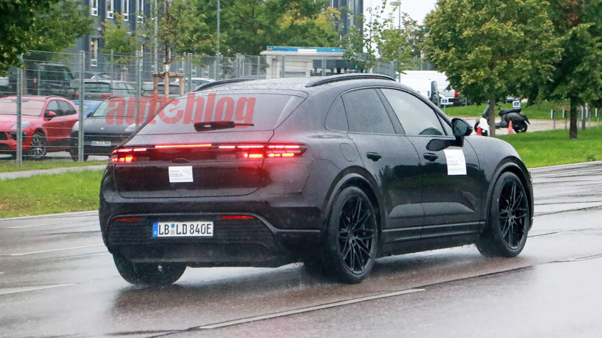 Macan EV Macan EV spotted nearly undisguised Porsche-Macan-EV-drops-camo-11-copy