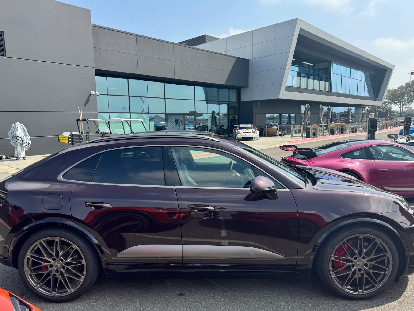 Macan EV COPPER RUBY Macan EV Photos Thread Ruby Copper Metallic Macan EV 2 (1)